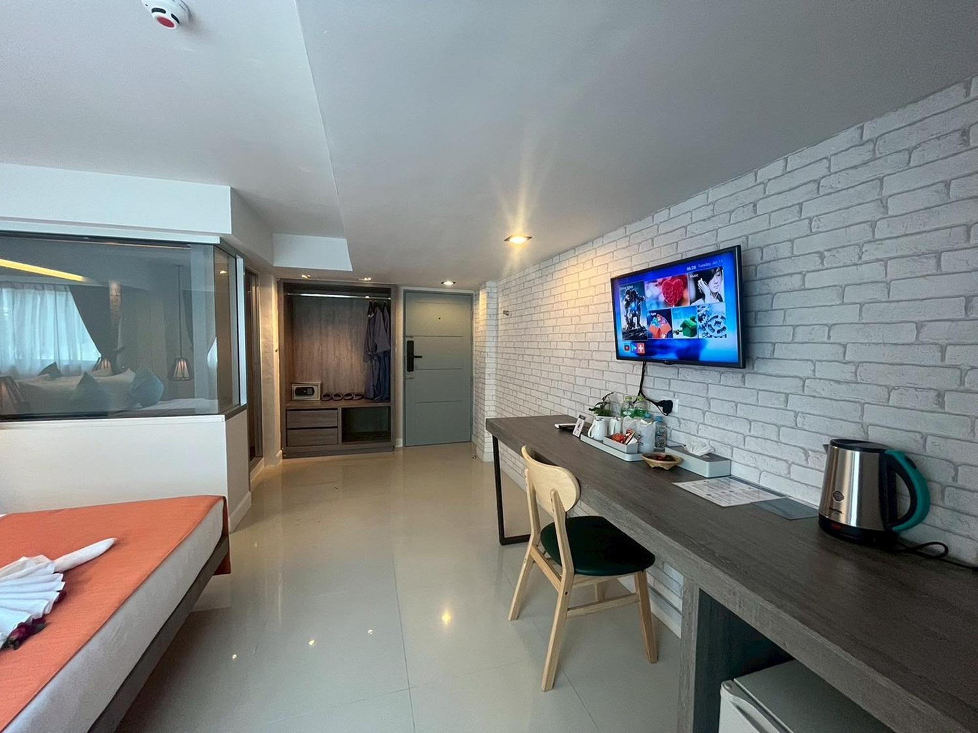 Hotell Silla Loft Patong